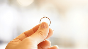 約束の婚約指輪