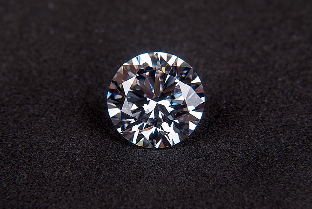ダイヤモンドの形は色々＠手作り結婚指輪　工房スミス札幌店
