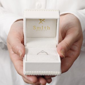 ジュエリーボックスにお入れしてお渡しいたします@手作り結婚指輪 工房スミス札幌店