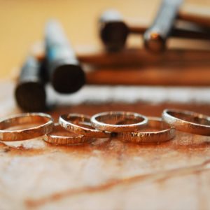 工場見学は無料です。@手作り結婚指輪 工房スミス札幌店