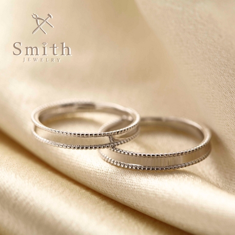 ミル打ちが可愛い、アンティーク風の結婚指輪