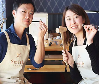 指輪を手作りしたカップルの写真1