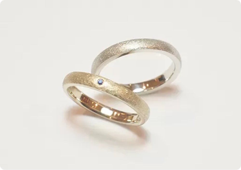 オーダー結婚指輪・婚約指輪コースの指輪写真
