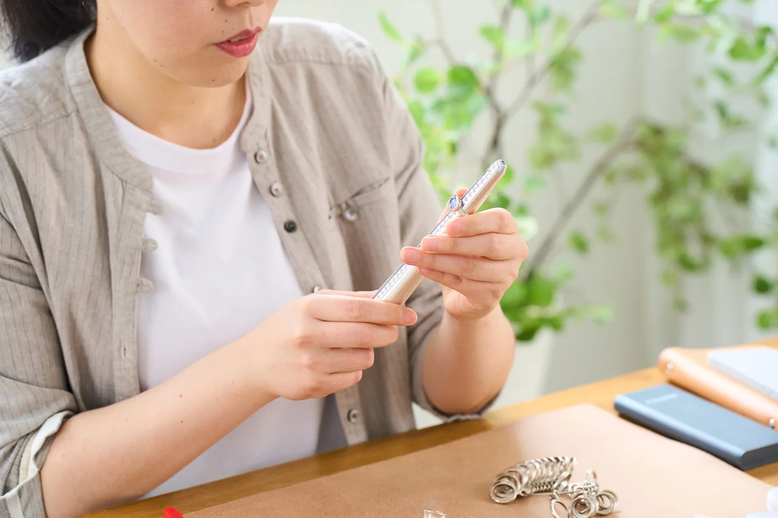 指輪のサイズを正確に測るコツ イメージ