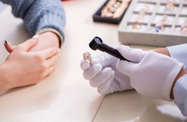 職人が教える！誕生石の選び方3つ イメージ