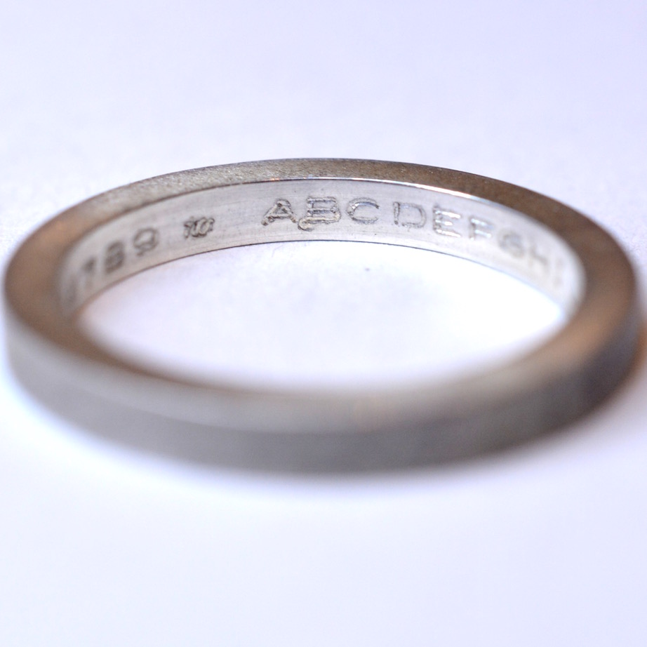 指輪の刻印　結婚記念日