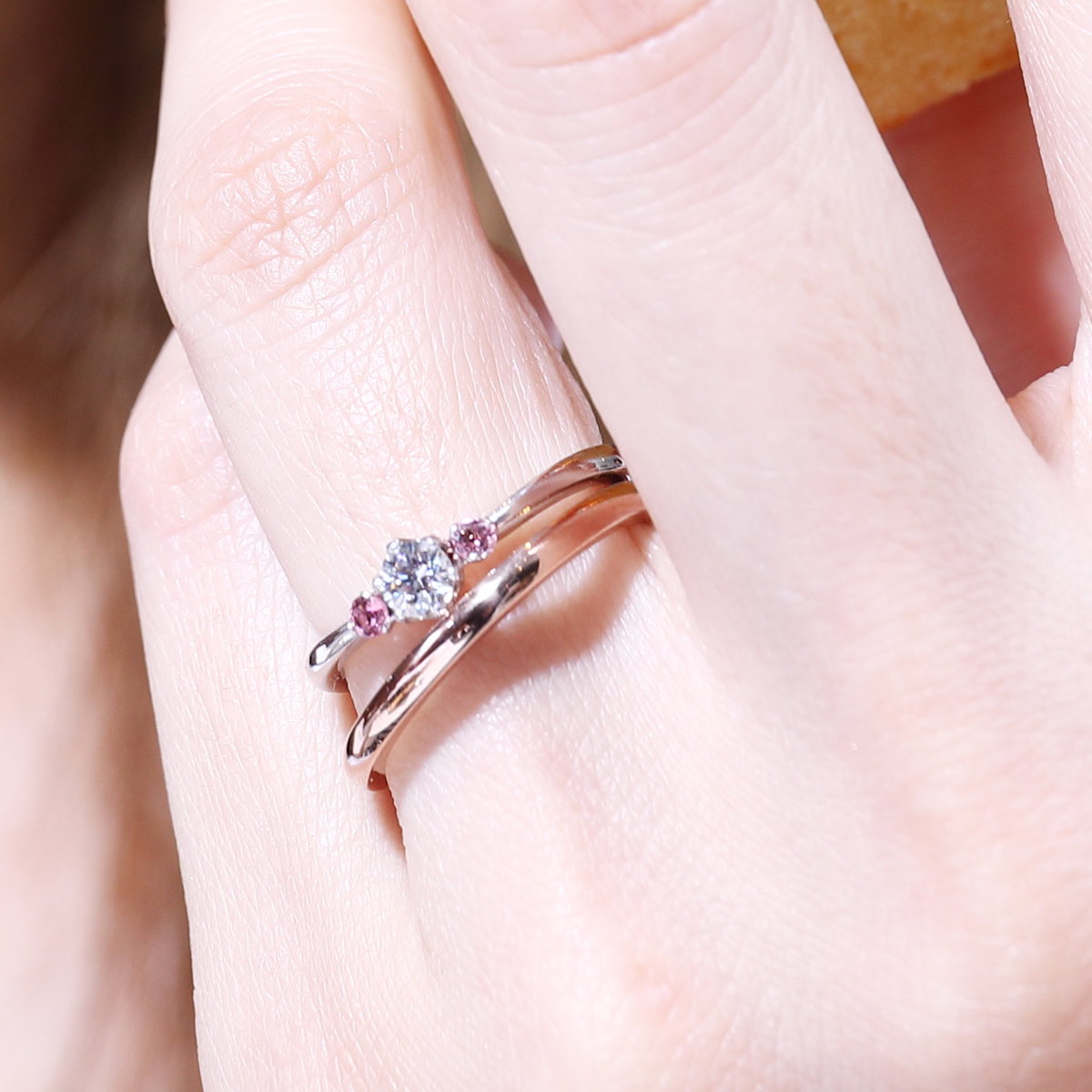 ピンクゴールドの結婚指輪 特徴や選び方を解説 結婚指輪を手作りするなら工房スミス