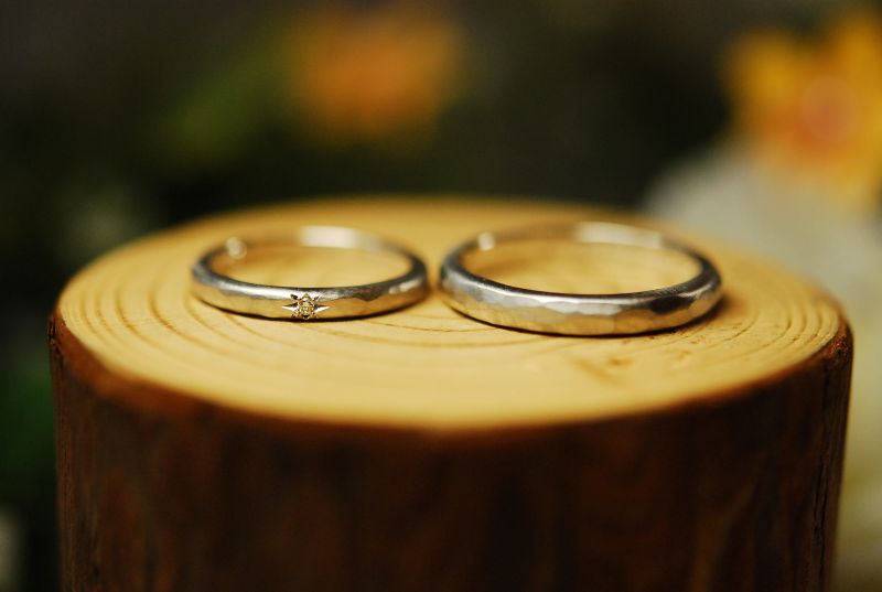槌目 マット加工でおしゃれマリッジ 結婚指輪を手作りするなら工房スミス